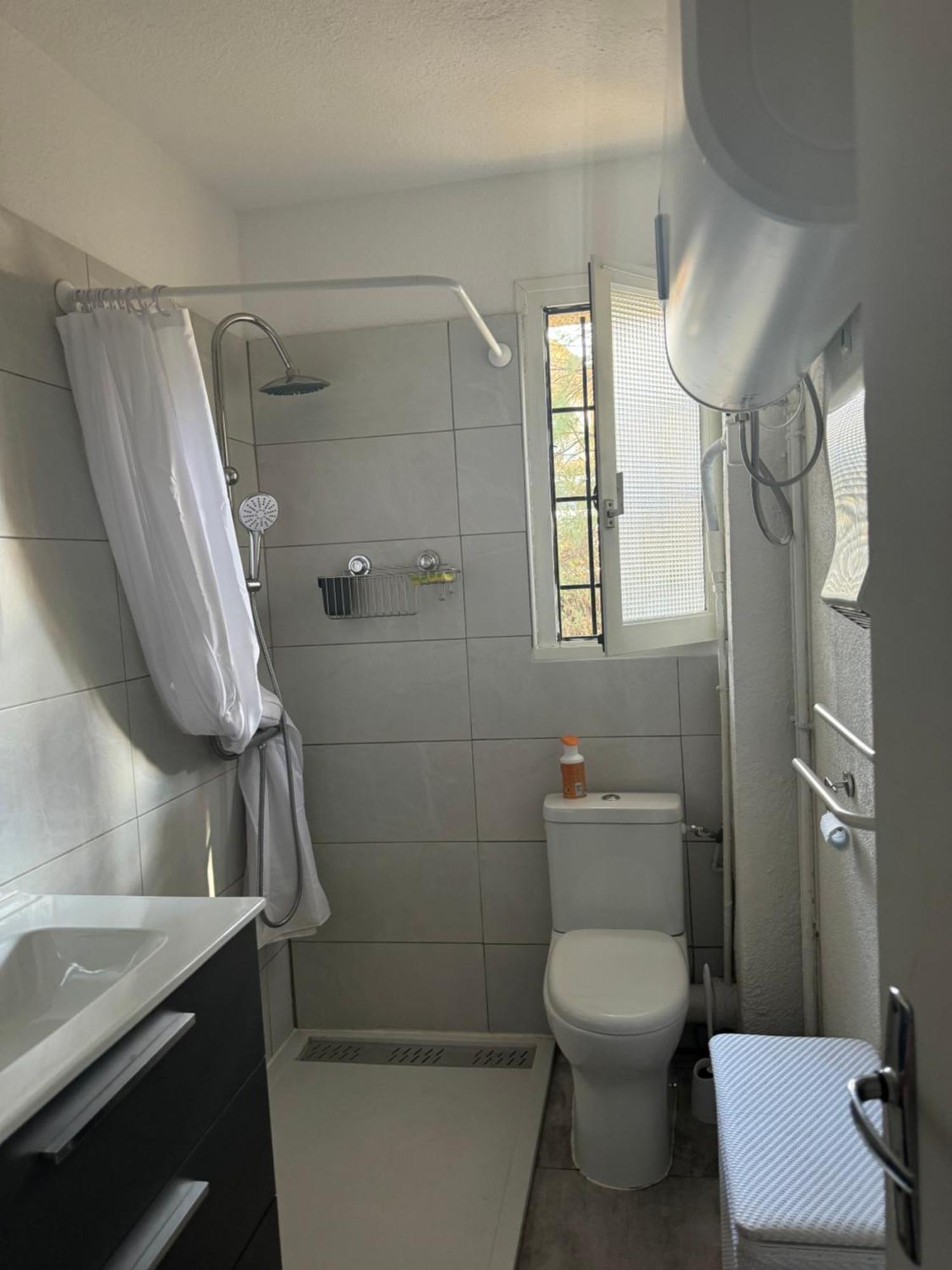Grand Studio Cabine Proche Plage Et Port Gruissan Extérieur photo